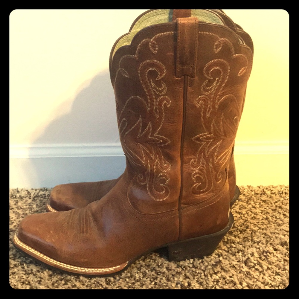 Ariat cowboy boots